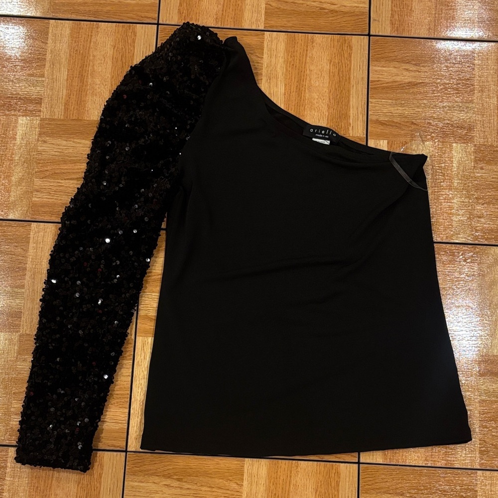 One shoulder Ariella sequin top